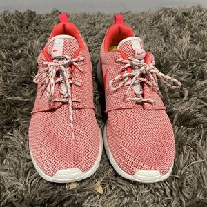 Women’s Nike Roshes
